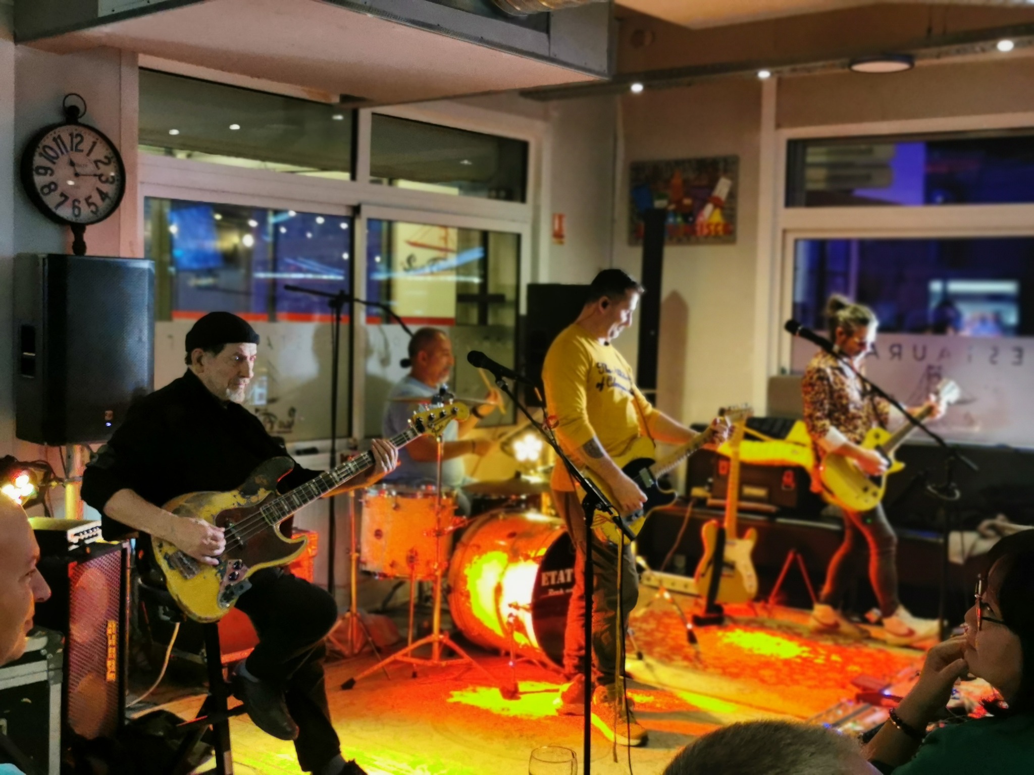 Le groupe Etat Sœur au Barde Rock